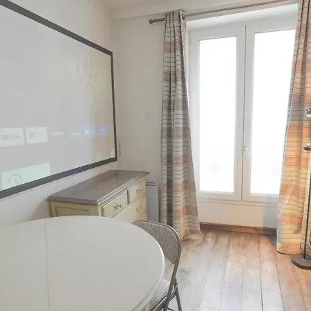 5 Walk To Louvre & Chatelet Metro 아파트 파리