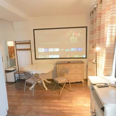 شقة 5 Walk To Louvre & Chatelet Metro *