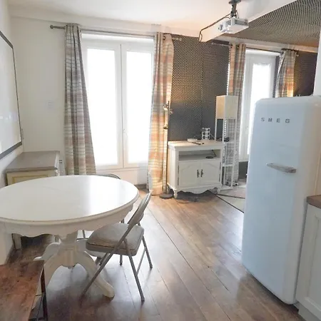 5 Walk To Louvre & Chatelet Metro شقة