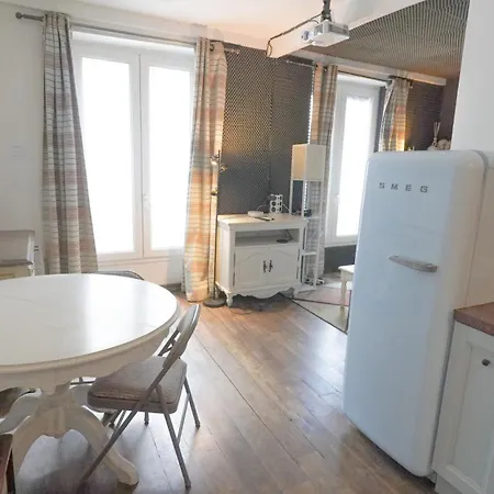 5 Walk To Louvre & Chatelet Metro 아파트